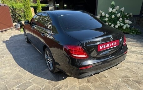 Mercedes-Benz E-Класс, 2019 год, 3 690 000 рублей, 3 фотография