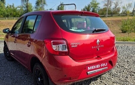 Renault Sandero II рестайлинг, 2015 год, 850 000 рублей, 3 фотография