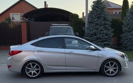 Hyundai Solaris II рестайлинг, 2016 год, 1 050 000 рублей, 4 фотография