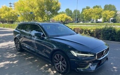 Volvo V60 II, 2022 год, 2 850 000 рублей, 1 фотография