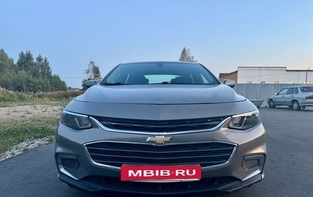Chevrolet Malibu IX, 2016 год, 1 570 000 рублей, 2 фотография