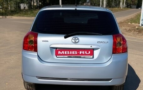Toyota Corolla, 2004 год, 4 фотография