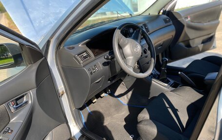 Toyota Corolla, 2004 год, 10 фотография