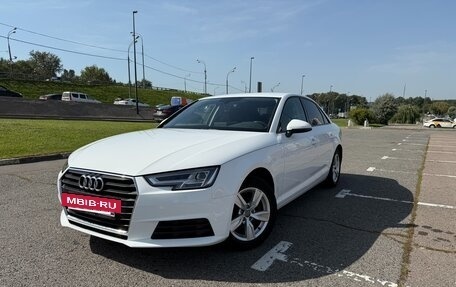 Audi A4, 2019 год, 3 000 000 рублей, 2 фотография