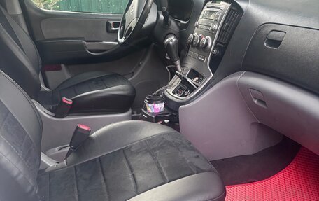 Hyundai H-1 II рестайлинг, 2015 год, 1 900 000 рублей, 5 фотография