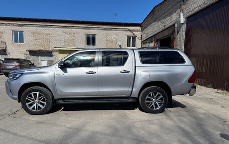 Toyota Hilux VIII, 2016 год, 3 300 000 рублей, 4 фотография