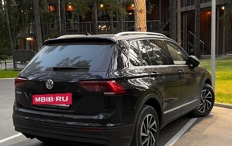 Volkswagen Tiguan II, 2018 год, 1 650 000 рублей, 2 фотография