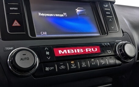 Toyota Land Cruiser Prado 150 рестайлинг 2, 2014 год, 3 100 000 рублей, 25 фотография