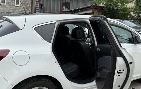 Opel Astra J, 2013 год, 990 000 рублей, 11 фотография