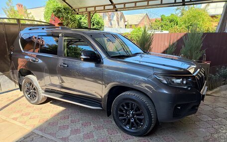 Toyota Land Cruiser Prado 150 рестайлинг 2, 2021 год, 6 500 000 рублей, 3 фотография