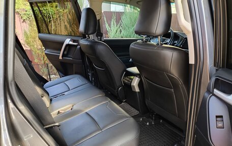 Toyota Land Cruiser Prado 150 рестайлинг 2, 2021 год, 6 500 000 рублей, 11 фотография