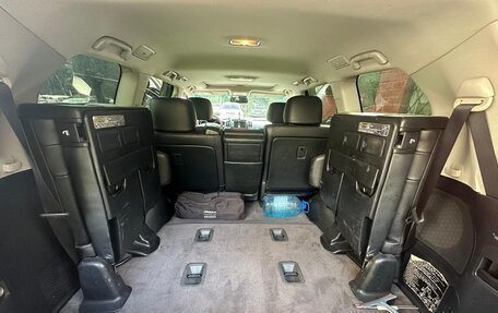 Toyota Land Cruiser 200, 2011 год, 2 600 000 рублей, 8 фотография