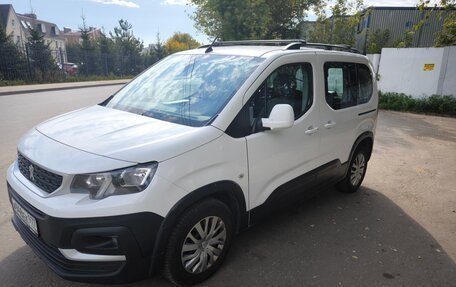 Peugeot Rifter I, 2021 год, 1 930 000 рублей, 4 фотография