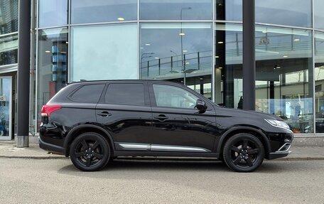 Mitsubishi Outlander III рестайлинг 3, 2017 год, 1 490 000 рублей, 6 фотография