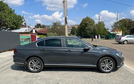 Volkswagen Passat B8 рестайлинг, 2017 год, 1 800 000 рублей, 6 фотография