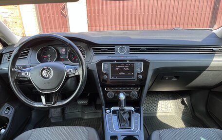 Volkswagen Passat B8 рестайлинг, 2017 год, 1 800 000 рублей, 12 фотография