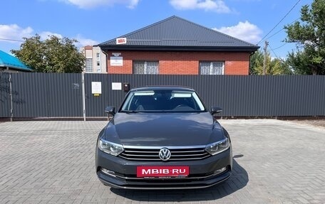 Volkswagen Passat B8 рестайлинг, 2017 год, 1 800 000 рублей, 2 фотография