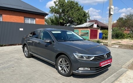 Volkswagen Passat B8 рестайлинг, 2017 год, 1 800 000 рублей, 3 фотография