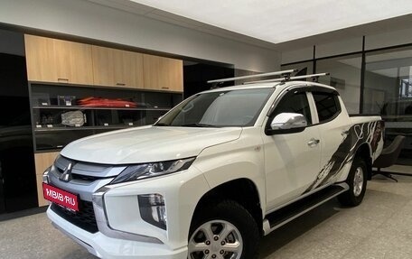 Mitsubishi L200 IV рестайлинг, 2022 год, 3 300 000 рублей, 1 фотография