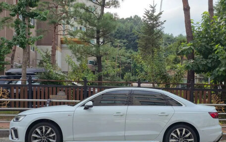 Audi A4, 2022 год, 2 490 000 рублей, 4 фотография