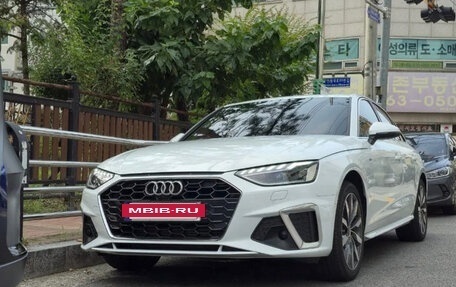 Audi A4, 2022 год, 2 490 000 рублей, 2 фотография