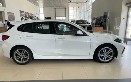 BMW 1 серия, 2021 год, 3 150 000 рублей, 6 фотография