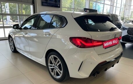 BMW 1 серия, 2021 год, 3 150 000 рублей, 9 фотография