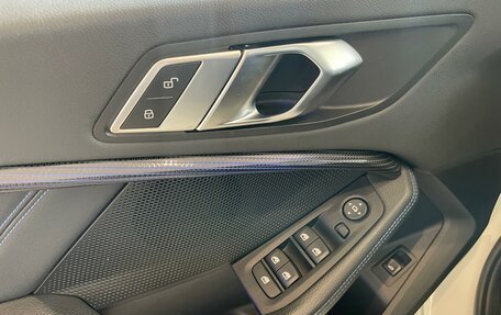 BMW 1 серия, 2021 год, 3 150 000 рублей, 20 фотография