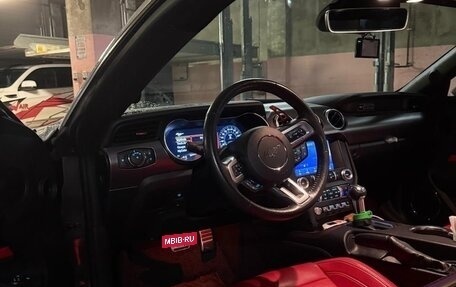 Ford Mustang VI рестайлинг, 2020 год, 3 550 000 рублей, 4 фотография