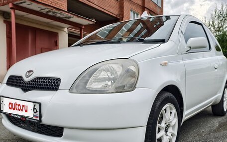 Toyota Vitz, 2001 год, 290 000 рублей, 2 фотография