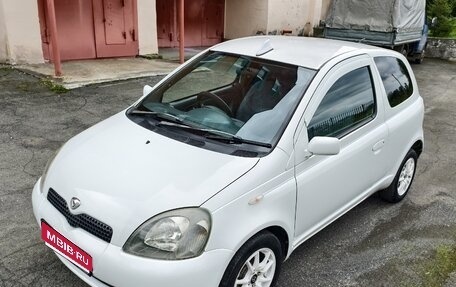 Toyota Vitz, 2001 год, 290 000 рублей, 1 фотография