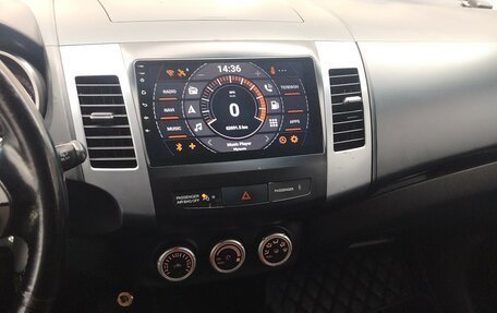 Mitsubishi Outlander III рестайлинг 3, 2007 год, 950 000 рублей, 13 фотография