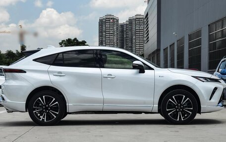 Toyota Venza, 2025 год, 5 400 000 рублей, 9 фотография