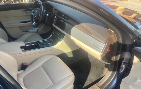 Jaguar XF II, 2019 год, 2 750 000 рублей, 20 фотография