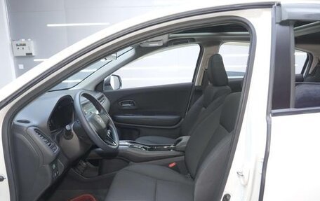 Honda Vezel, 2022 год, 1 350 065 рублей, 6 фотография