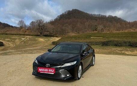 Toyota Camry, 2019 год, 3 000 000 рублей, 10 фотография