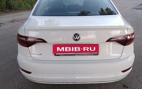 Volkswagen Jetta VII, 2020 год, 1 990 000 рублей, 2 фотография