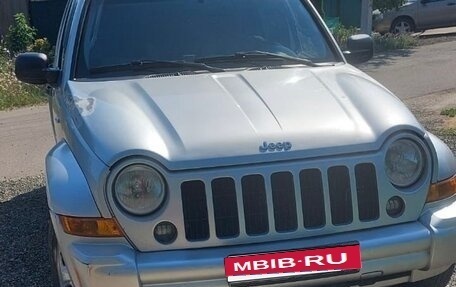 Jeep Cherokee, 2005 год, 680 000 рублей, 1 фотография