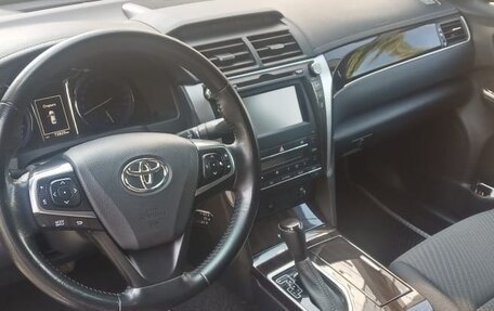 Toyota Camry, 2017 год, 2 150 000 рублей, 12 фотография