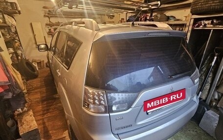 Mitsubishi Outlander III рестайлинг 3, 2008 год, 980 000 рублей, 3 фотография
