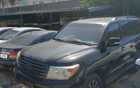 Toyota Land Cruiser 200, 2012 год, 3 200 000 рублей, 2 фотография