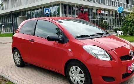 Toyota Yaris III рестайлинг, 2010 год, 500 000 рублей, 5 фотография