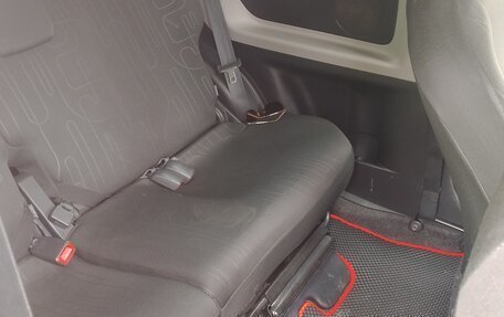Toyota Yaris III рестайлинг, 2010 год, 500 000 рублей, 10 фотография