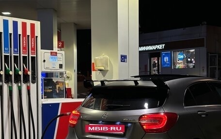 Mercedes-Benz A-Класс AMG, 2015 год, 2 550 000 рублей, 29 фотография