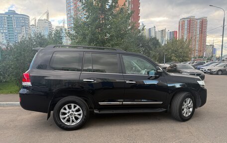 Toyota Land Cruiser 200, 2020 год, 5 950 000 рублей, 2 фотография