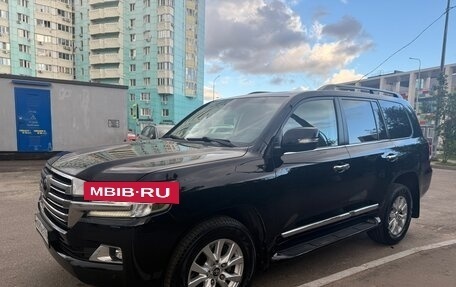 Toyota Land Cruiser 200, 2020 год, 5 950 000 рублей, 5 фотография