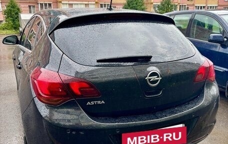 Opel Astra J, 2010 год, 630 000 рублей, 3 фотография
