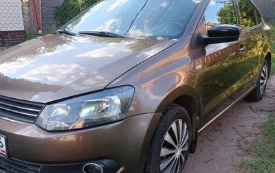 Volkswagen Polo VI (EU Market), 2014 год, 880 000 рублей, 1 фотография