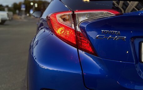 Toyota C-HR I рестайлинг, 2018 год, 2 500 000 рублей, 10 фотография