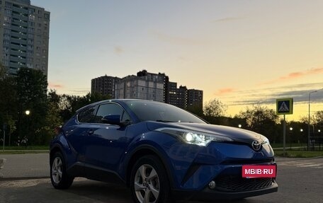Toyota C-HR I рестайлинг, 2018 год, 2 500 000 рублей, 5 фотография